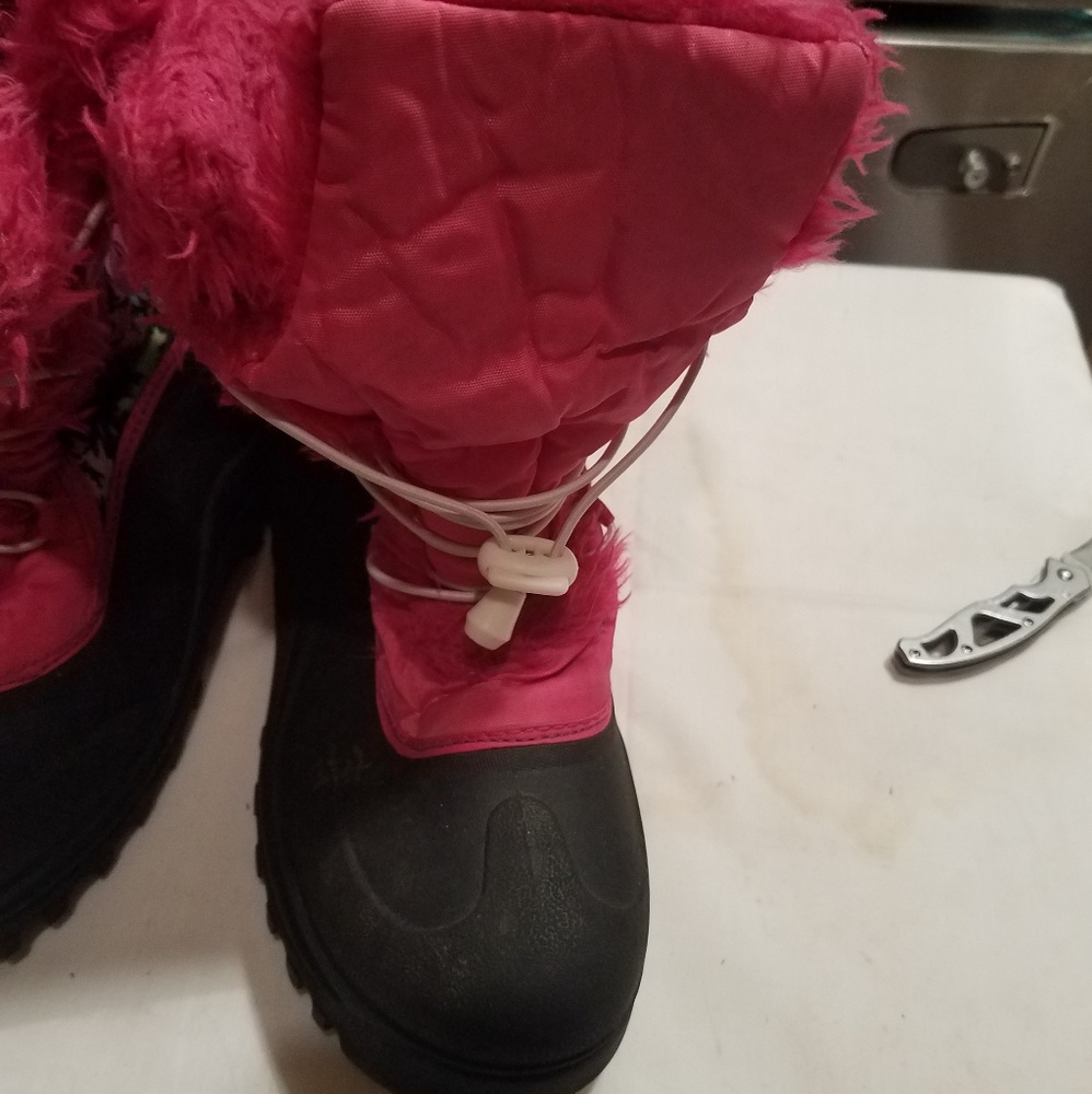 Peace boots  very colorful girls size 4 pink